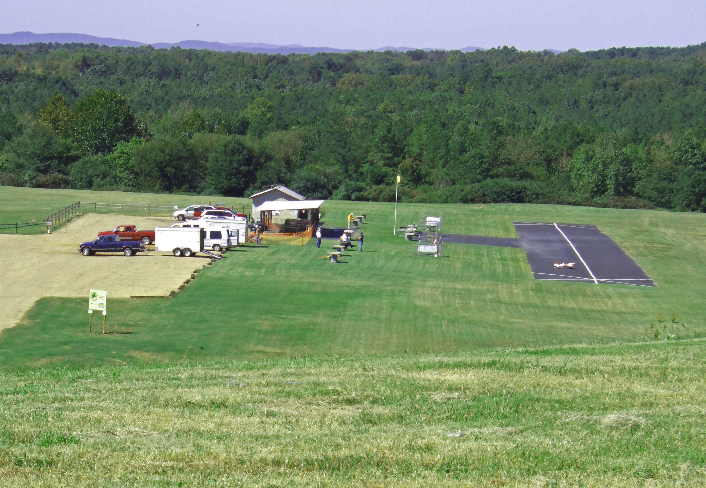 field1a.jpg